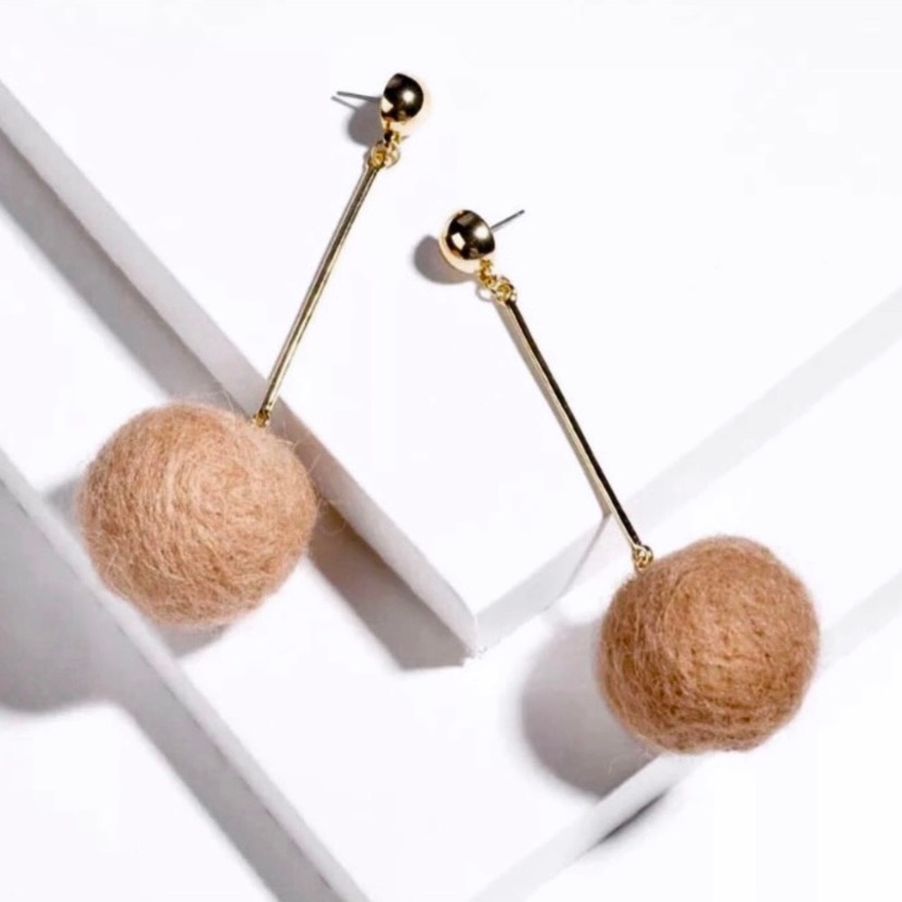 2/$35 Anthropologie Gold Plated Beige Felted Wool Pom Poms Long Drop Ea